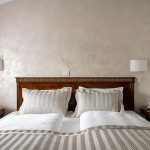 Ekononiczny pokój z łóżkiem king-size